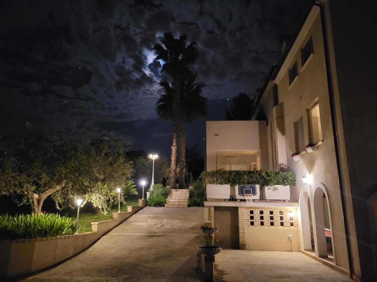 Casale Angela Apartment Torrevecchia Teatina Ngoại thất bức ảnh